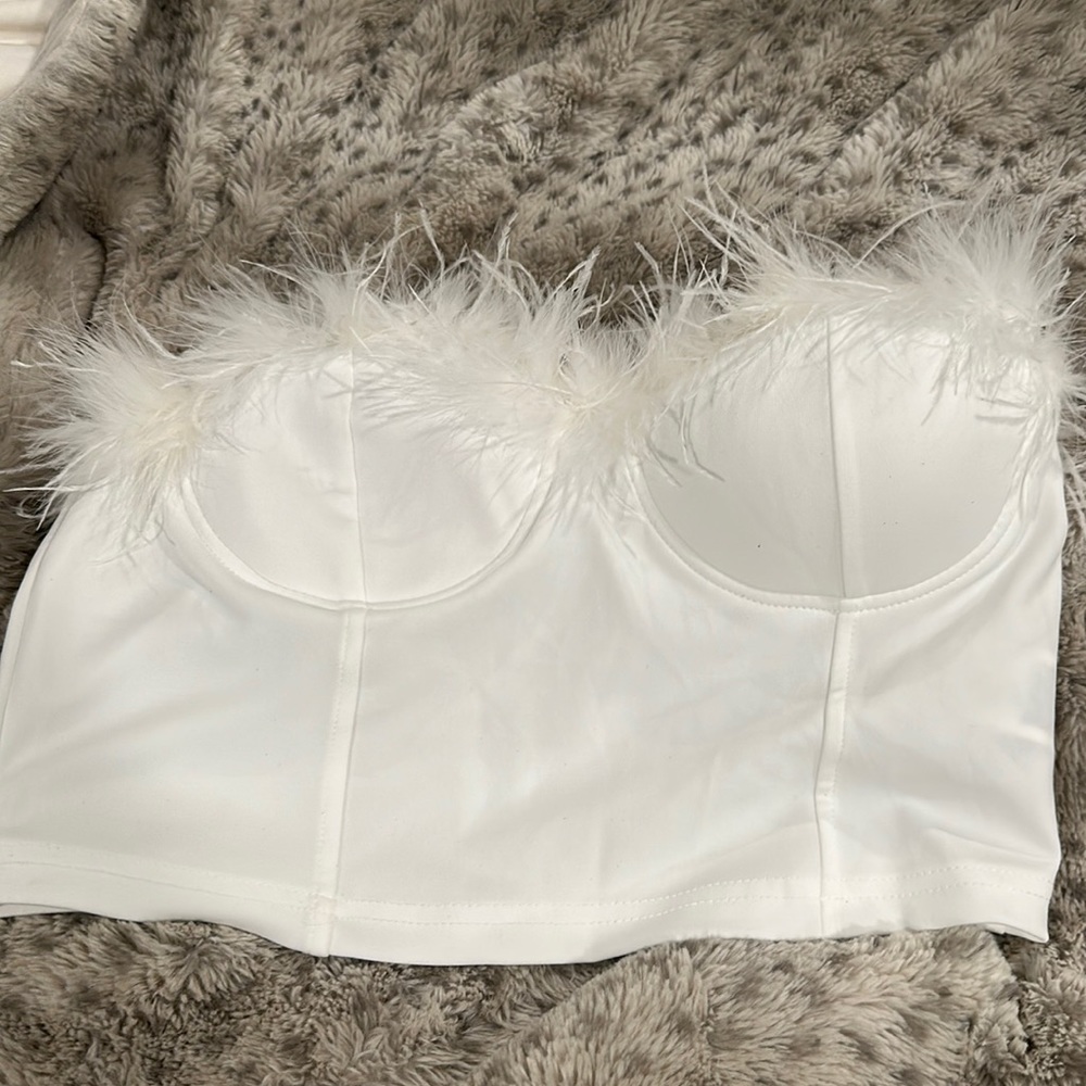 Feather top